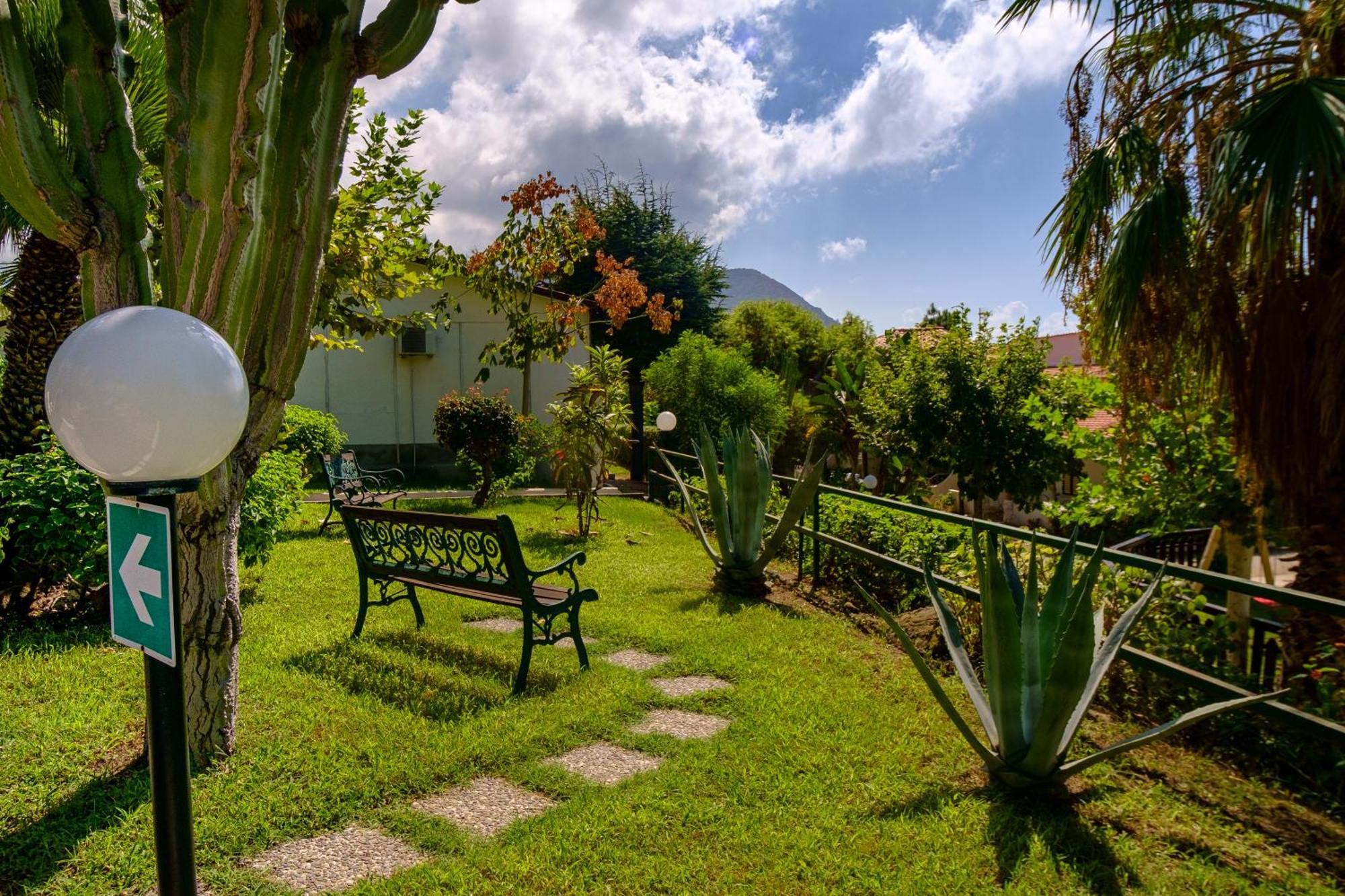 Villaggio Baia D'ercole 4*